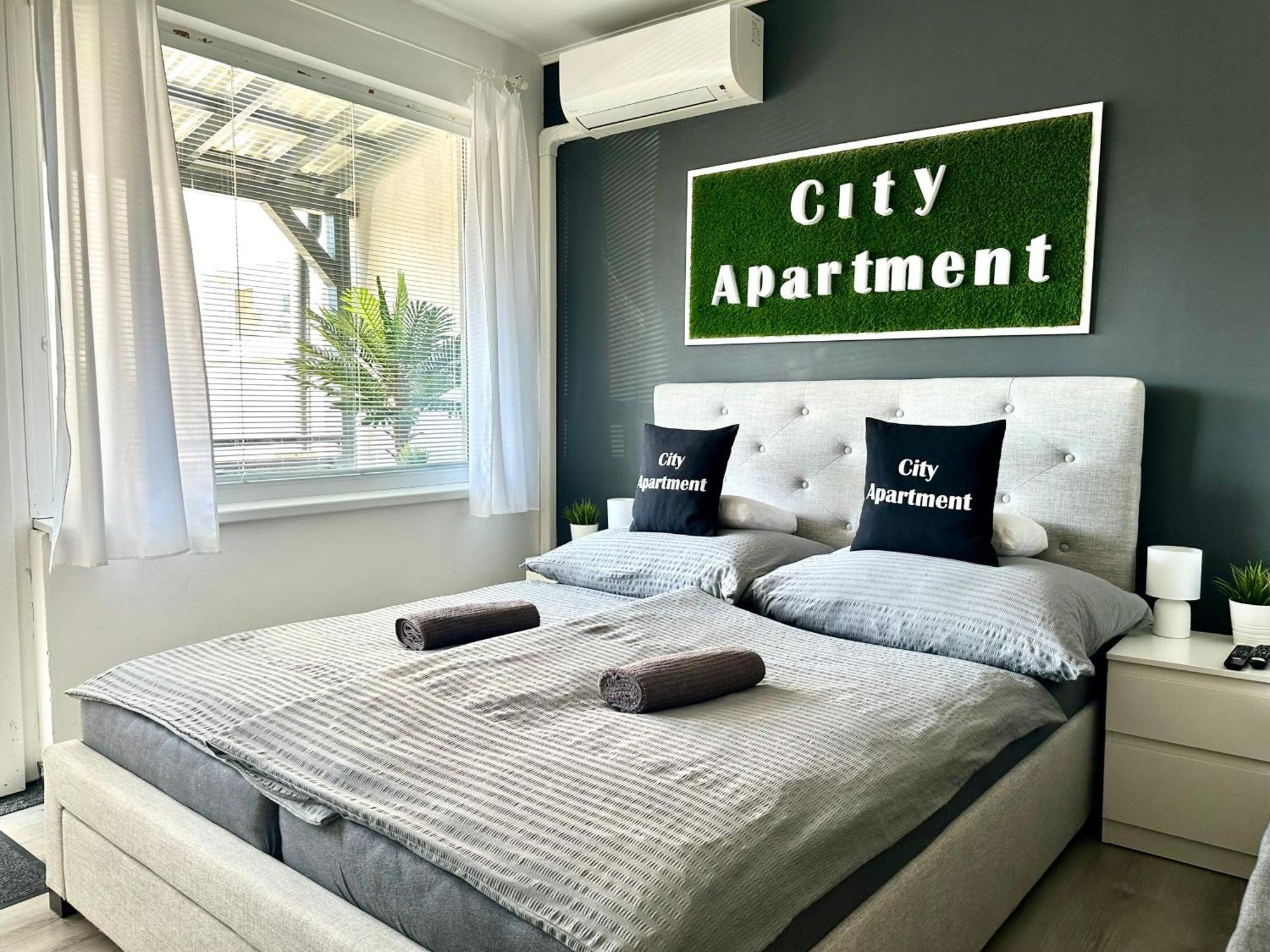 City Apartment Štúrovo Exterior foto